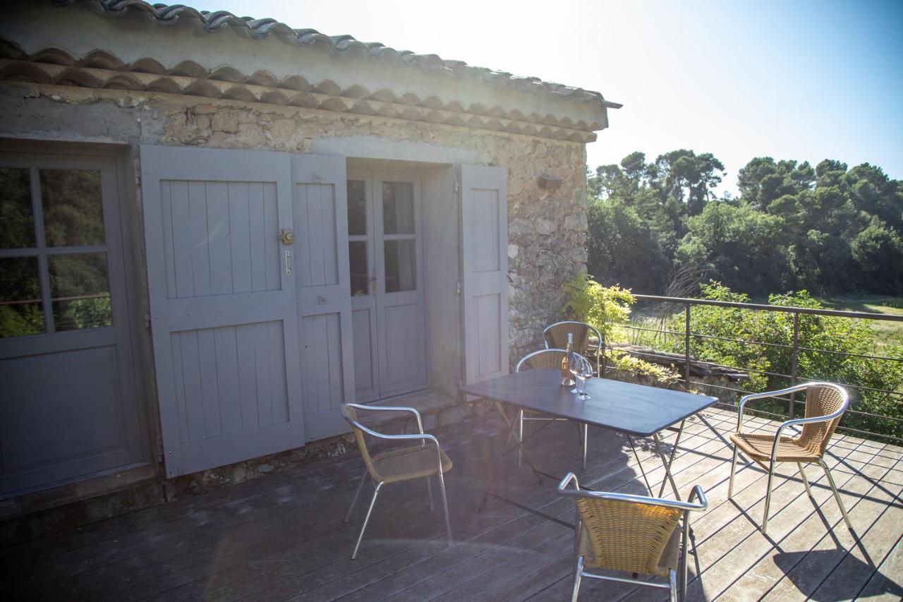Domaine Les Perpetus Villa La Tour-dʼAigues Екстериор снимка
