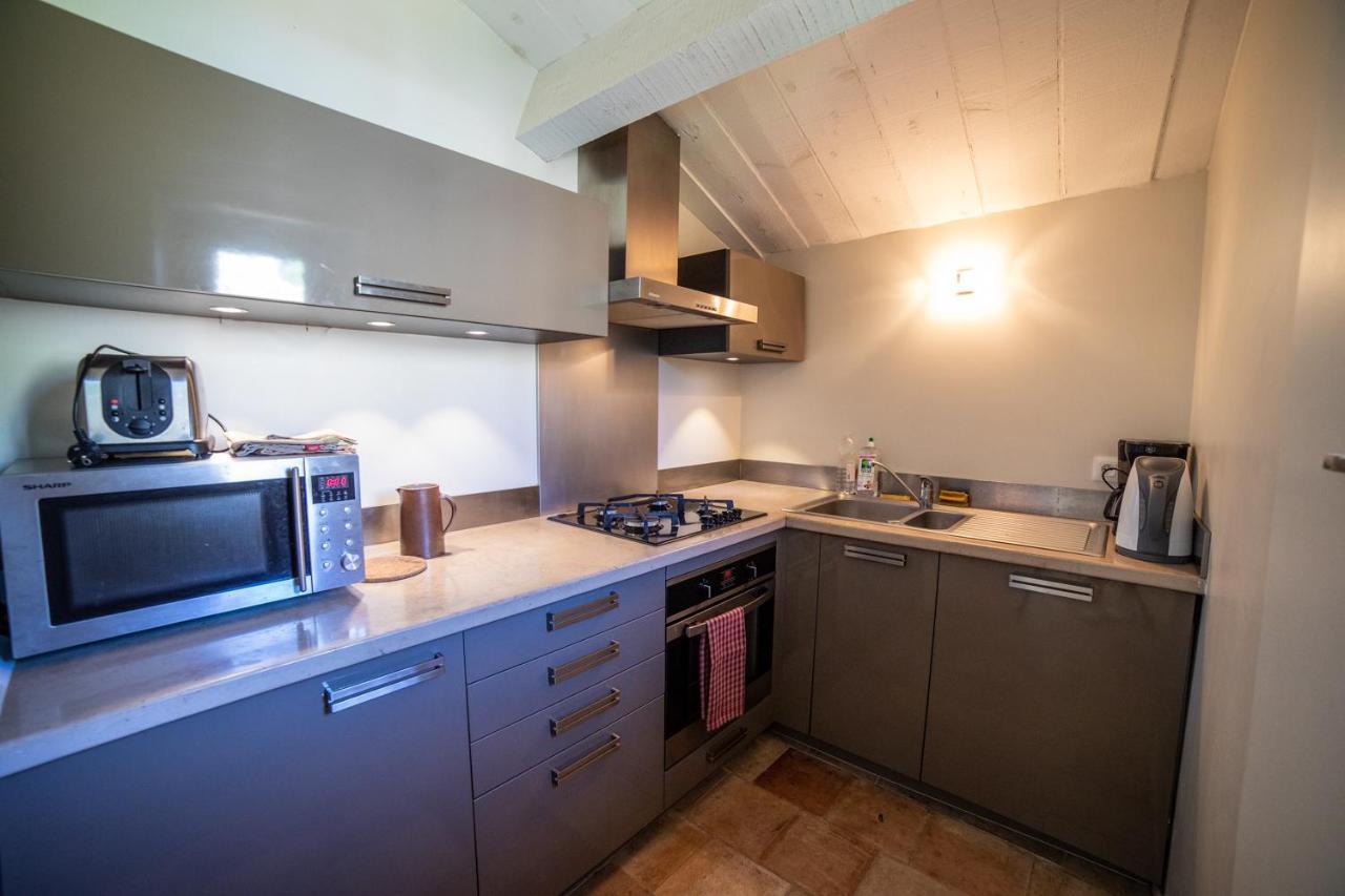 Domaine Les Perpetus Villa La Tour-dʼAigues Екстериор снимка
