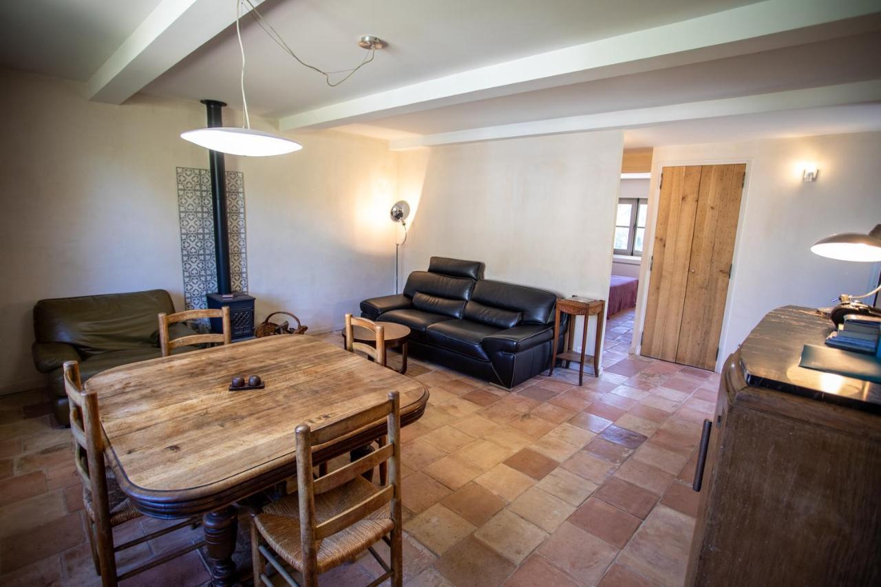 Domaine Les Perpetus Villa La Tour-dʼAigues Екстериор снимка